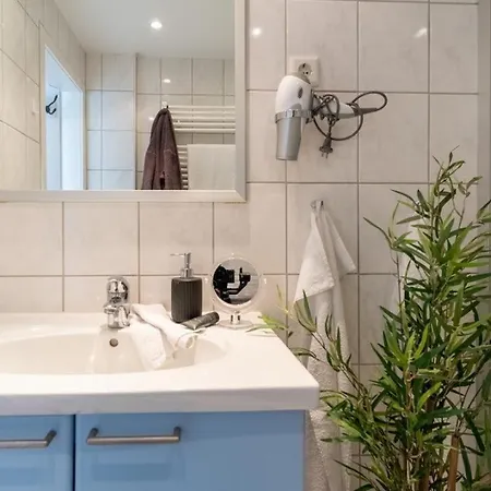 Апартаменты Strandhuus-ehem-strandhotel-wohnung-strandbude-204-typ-iii 4*